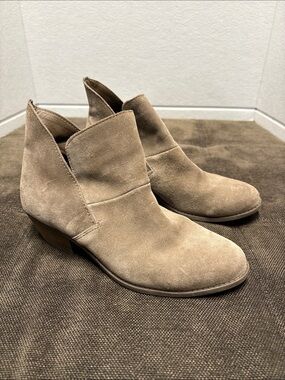 Me Too Gray Suede Heeled Slip On Ankle Booties